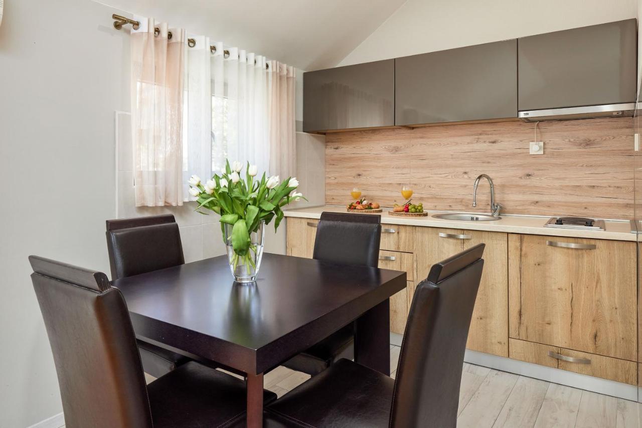 Apartment Mrsulja Котор Екстериор снимка