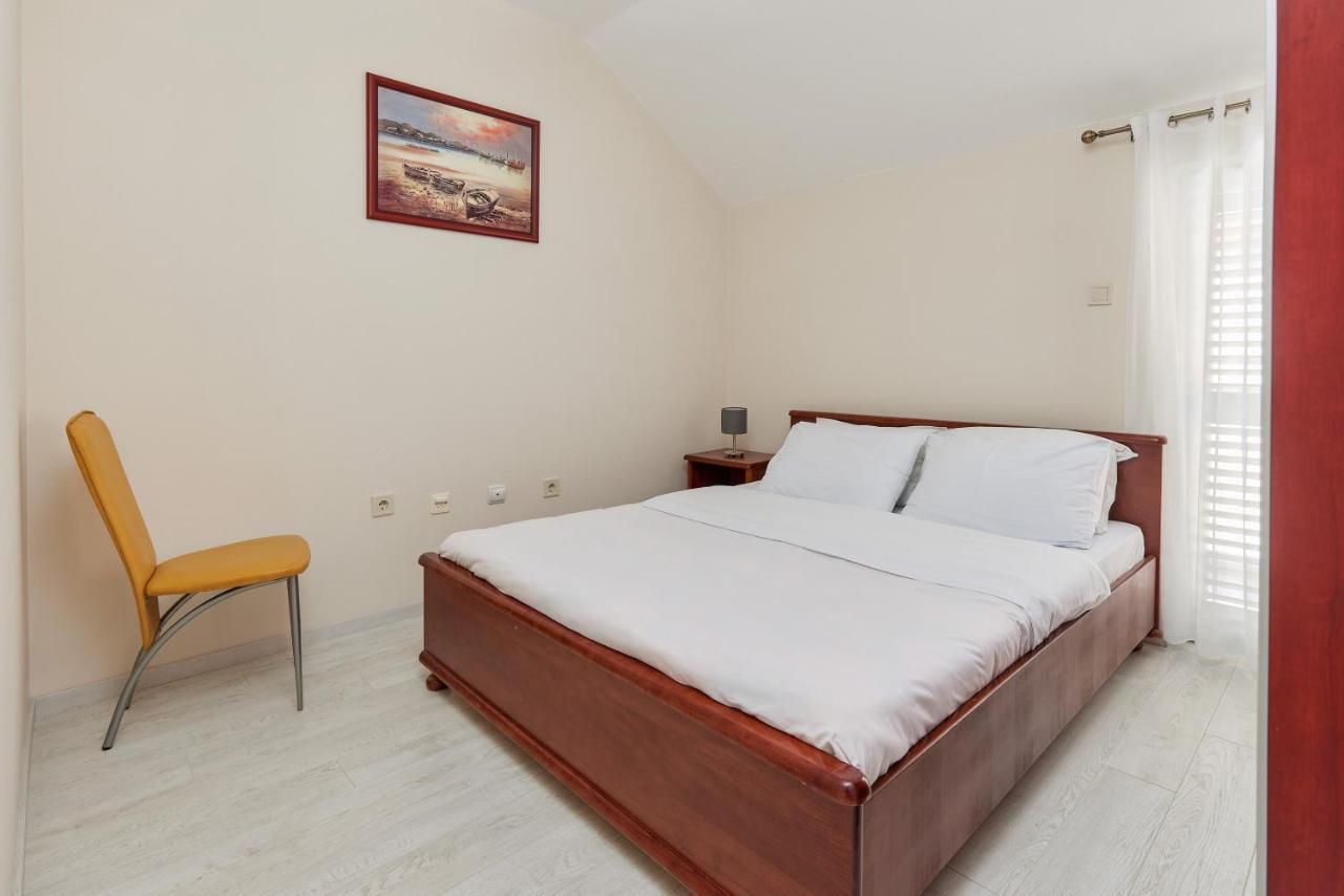 Apartment Mrsulja Котор Екстериор снимка